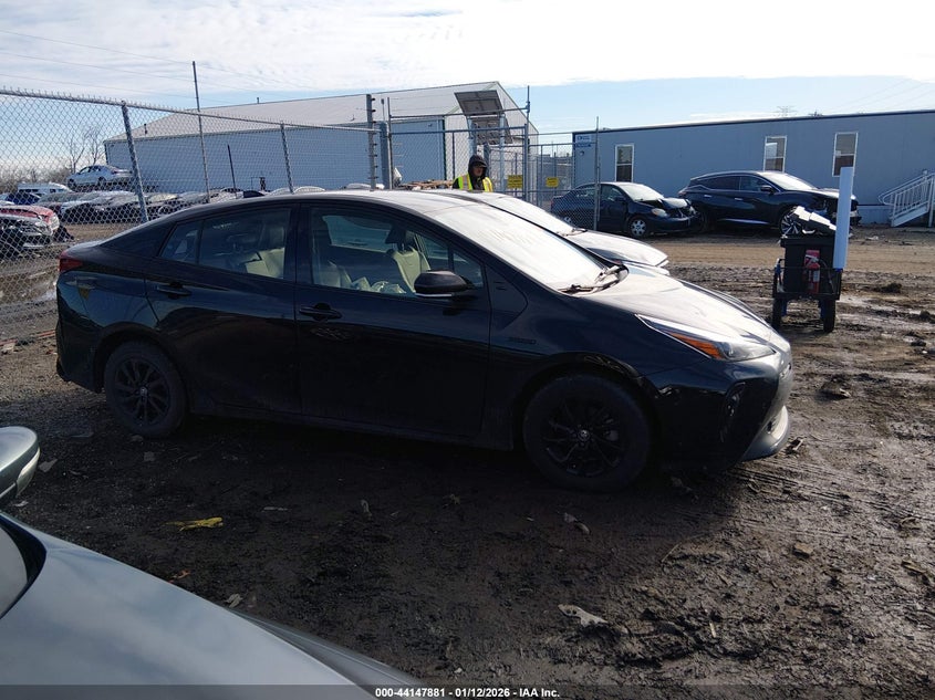 VIN JTDL9MFU7N3037539 2022 TOYOTA PRIUS NIGHTSHADE EDITION AWD-E