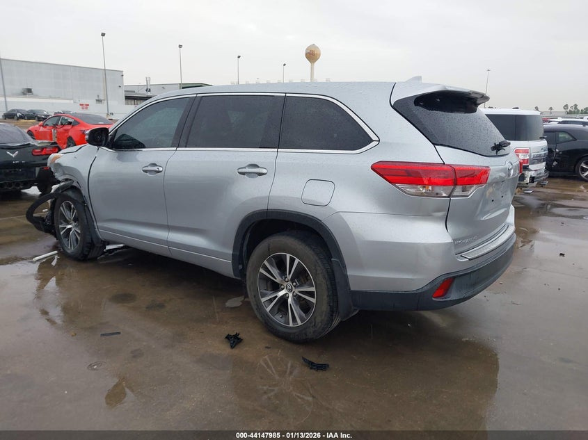 2017 Toyota Highlander Le Plus