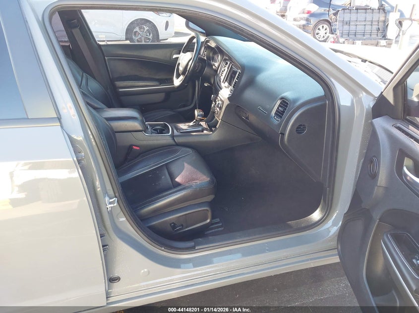 2019 Dodge Charger Sxt Rwd