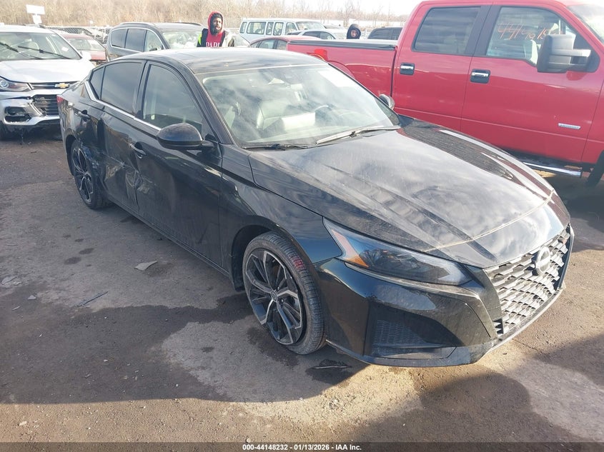 2023 Nissan Altima Sr