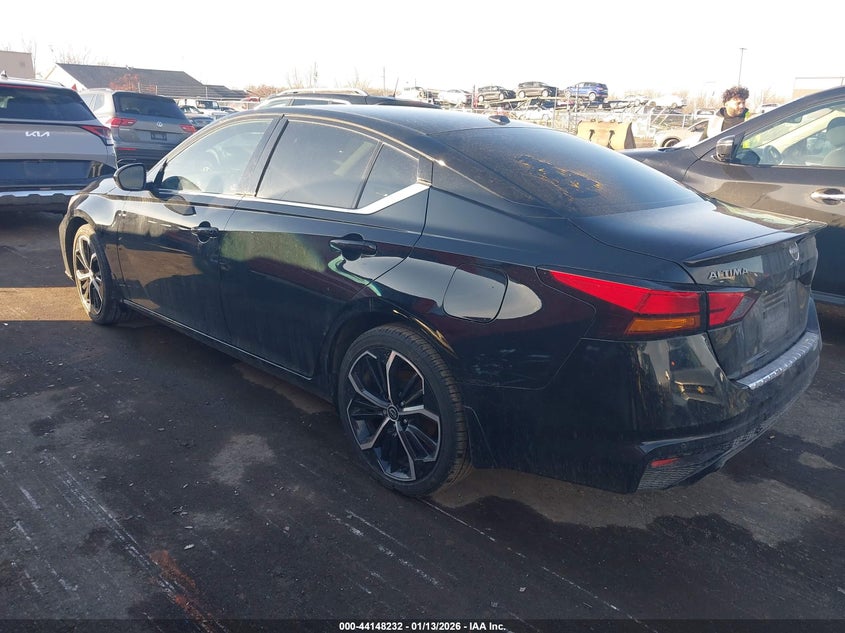 2023 Nissan Altima Sr