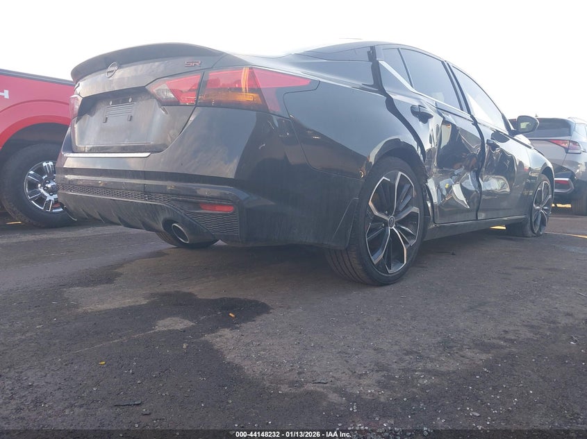 2023 Nissan Altima Sr