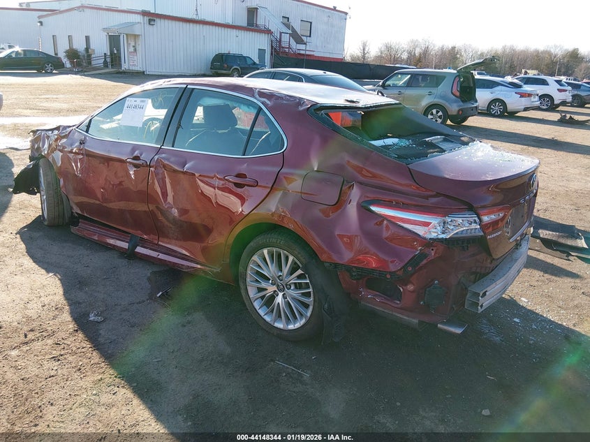 2020 Toyota Camry Xle Hybrid