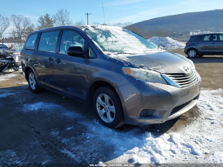 2011 Toyota Sienna Base V6