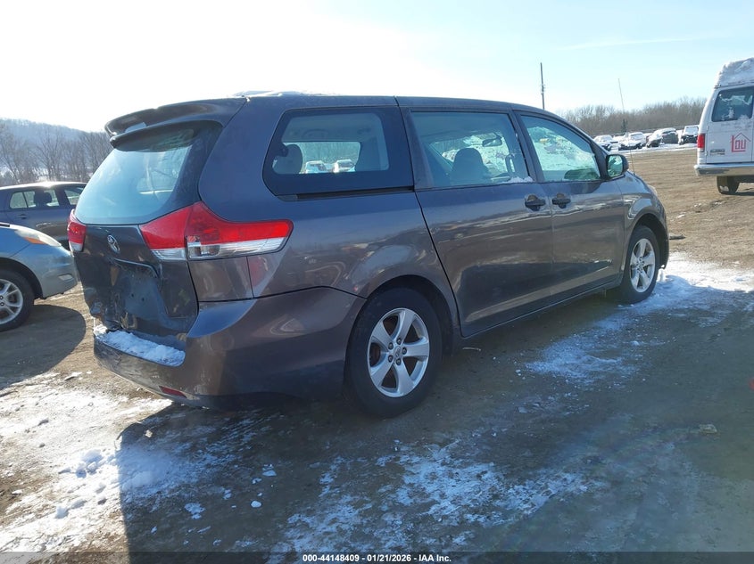2011 Toyota Sienna Base V6