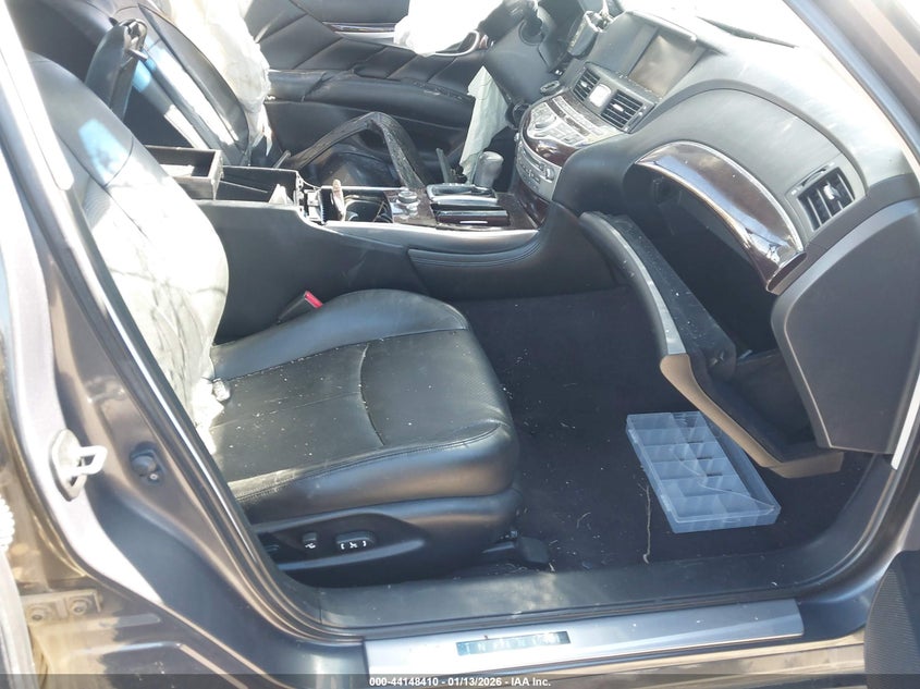 2012 Infiniti M37