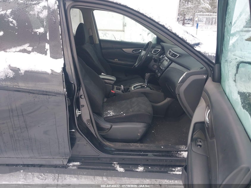 2016 Nissan Rogue Sv