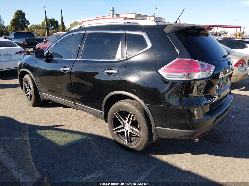 2015 NISSAN ROGUE SV · Фото 3