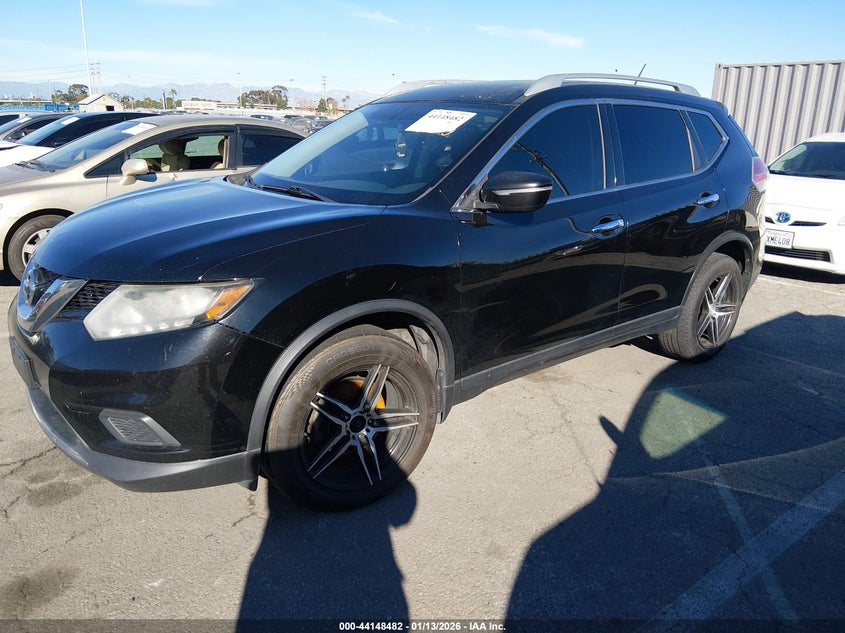 2015 NISSAN ROGUE SV · Фото 6