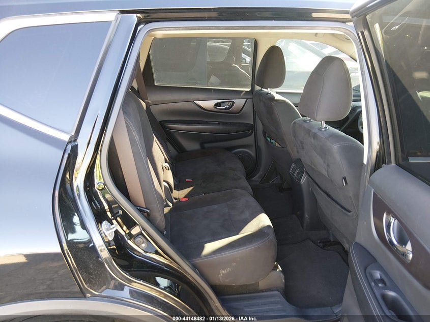 2015 NISSAN ROGUE SV · Фото 8