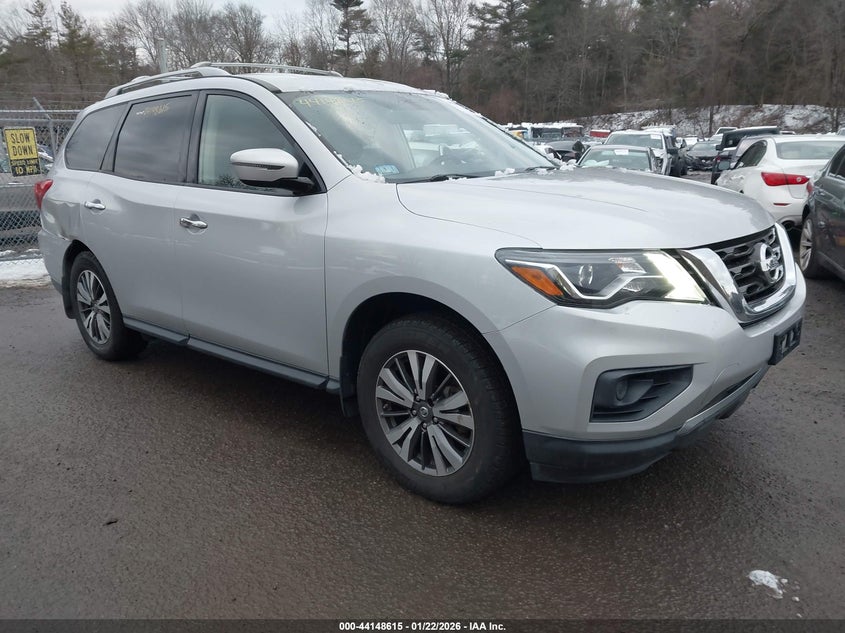 2017 Nissan Pathfinder S