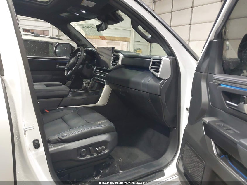 2024 Toyota Tundra Crewmax Platinum/Crewmax 1794