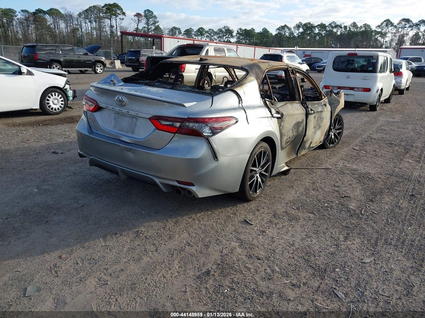 2021 Toyota Camry Se