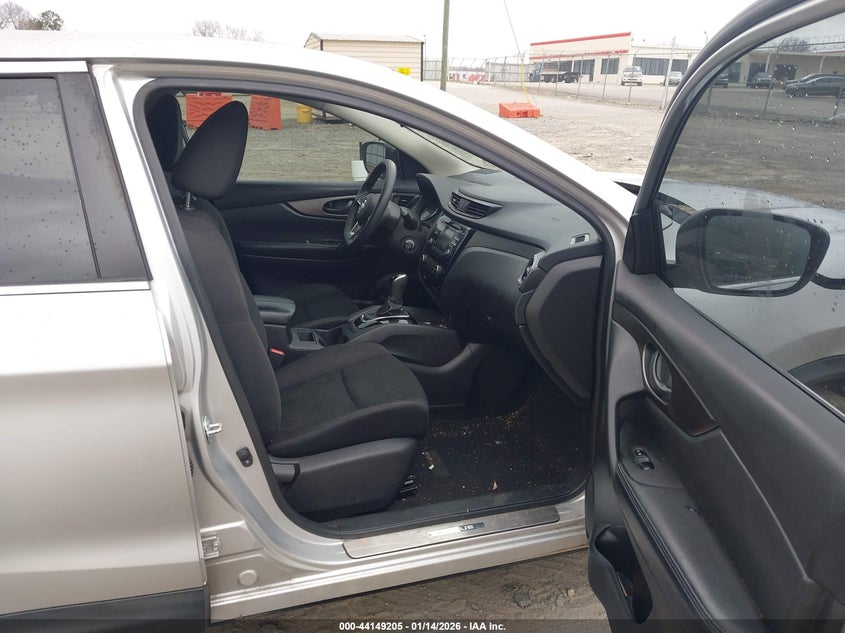 2017 Nissan Rogue Sport S