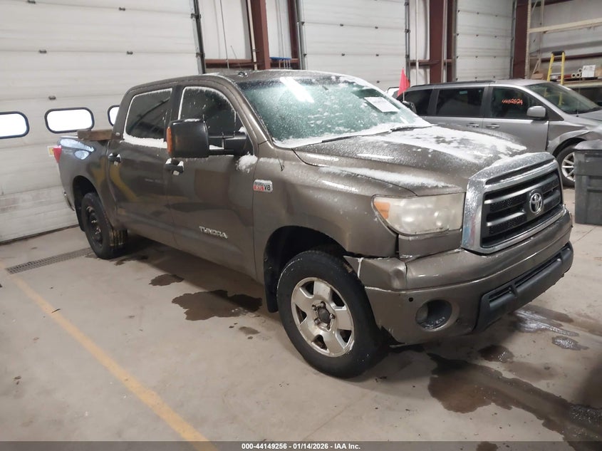 2011 TOYOTA TUNDRA SR5 5.7L V8