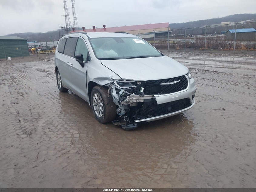 2024 Chrysler Pacifica Touring L