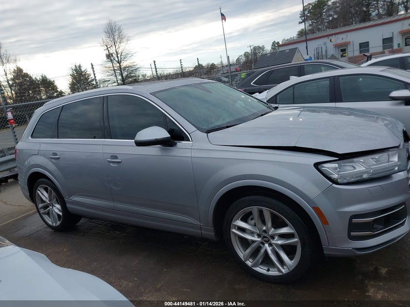 2017 Audi Q7 3.0T Premium VIN: WA1VAAF70HD021216 Lot: 44149481