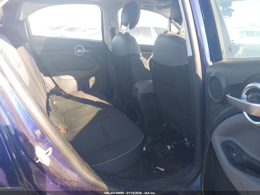 VIN ZFBCFXAB1HP536921 2017 FIAT 500X POP FWD