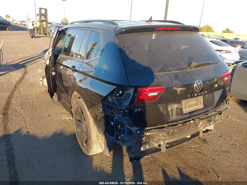 2023 Volkswagen Tiguan 2.0T Se R-Line Black