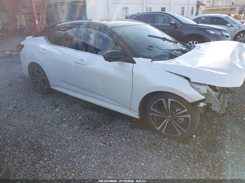 2023 NISSAN SENTRA SR XTRONIC CVT