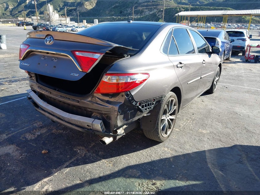 2015 Toyota Camry Xse