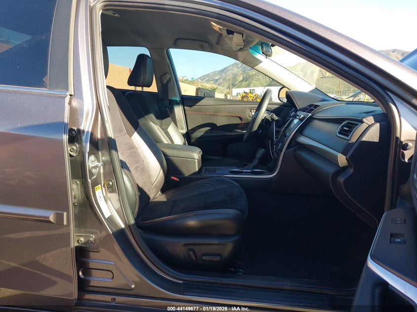 2015 Toyota Camry Xse