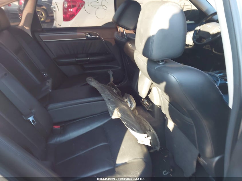 2010 INFINITI M35X auction photo 8