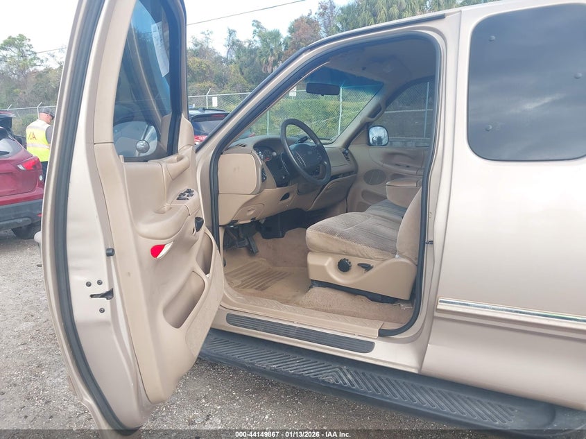 1998 Ford F-150 Lariat/Standard/Xl/Xlt