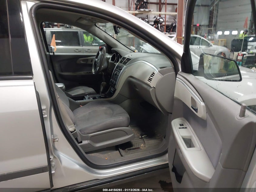 2011 Chevrolet Traverse Ls