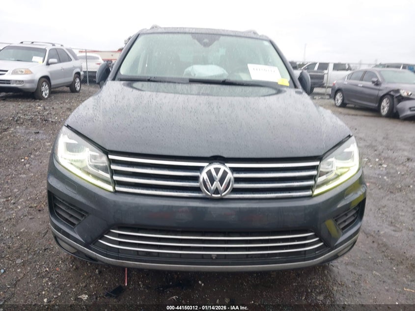 2015 Volkswagen Touareg Tdi Executive VIN: WVGEP9BP9FD003122 Lot: 44150312