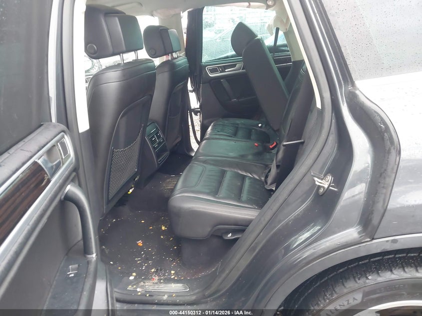 2015 Volkswagen Touareg Tdi Executive VIN: WVGEP9BP9FD003122 Lot: 44150312