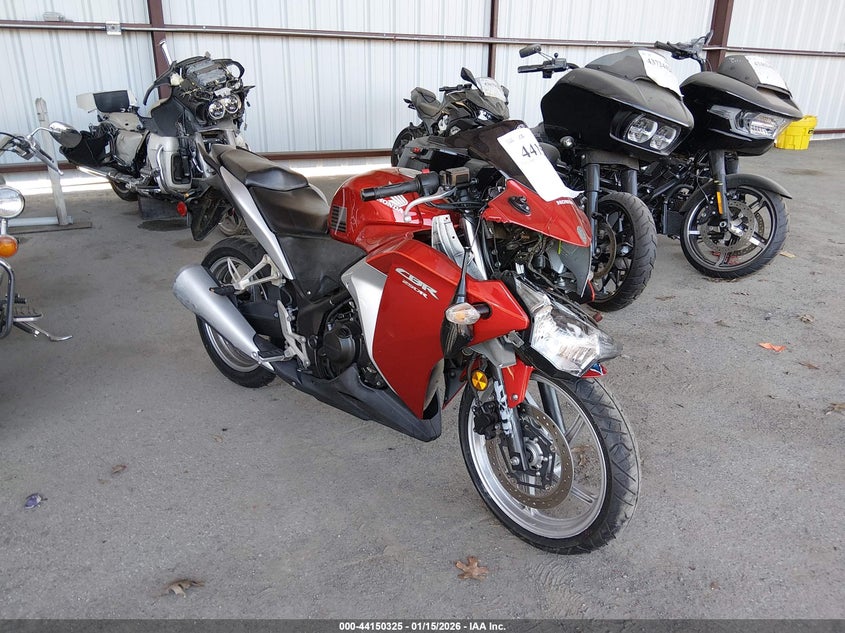 MLHMC4106C5208743 HONDA CBR250 Photo 1