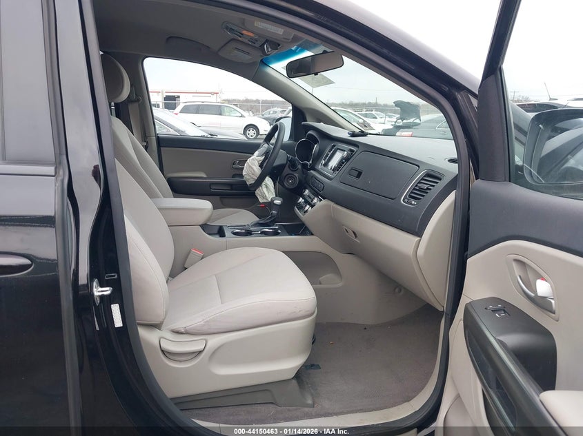 2019 Kia Sedona Lx