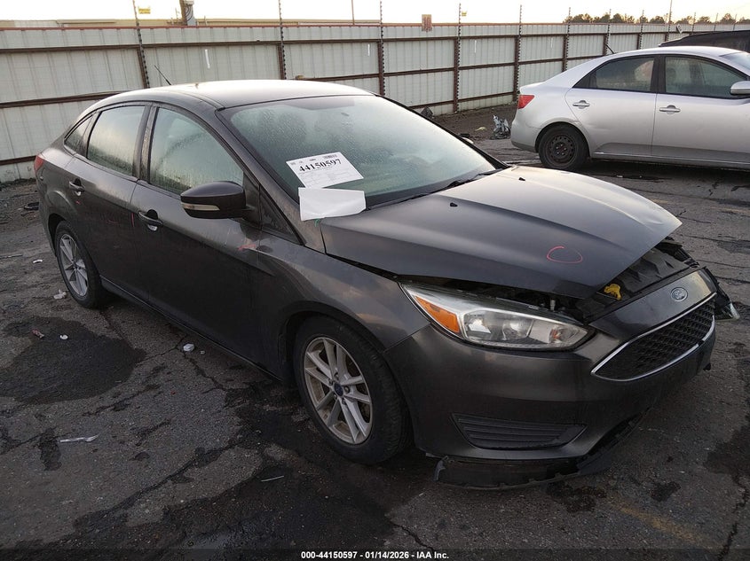 FORD FOCUS SE 2017