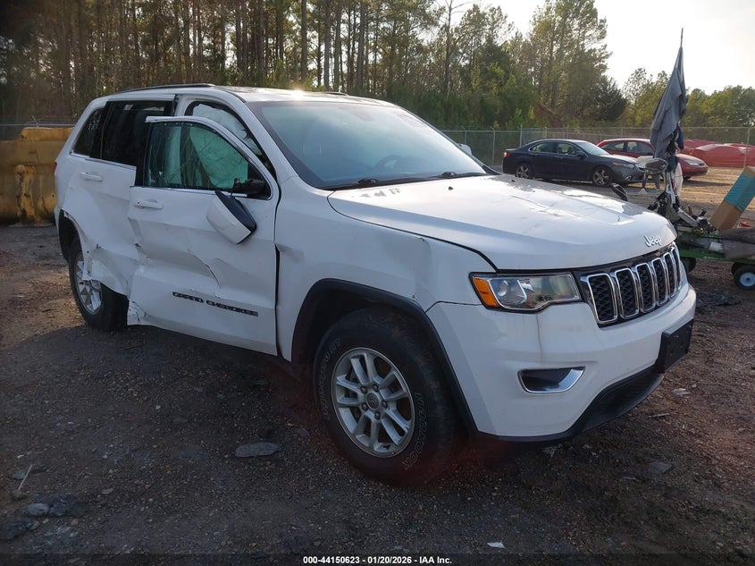 2018 Jeep Grand Cherokee Laredo 4X2