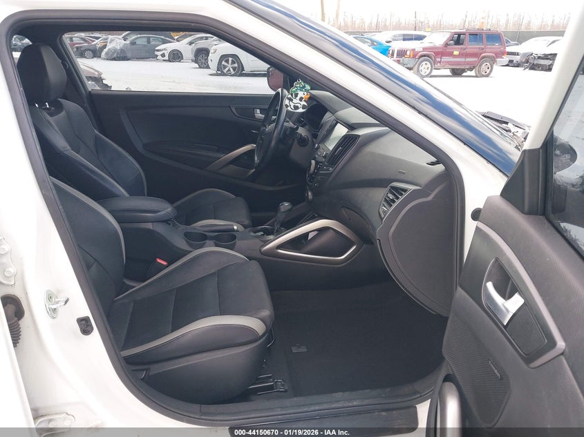 2016 Hyundai Veloster Turbo