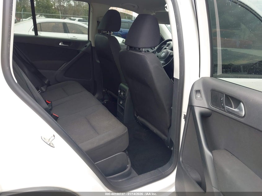 VOLKSWAGEN TIGUAN 2014 VIN WVGAV3AX6EW521808