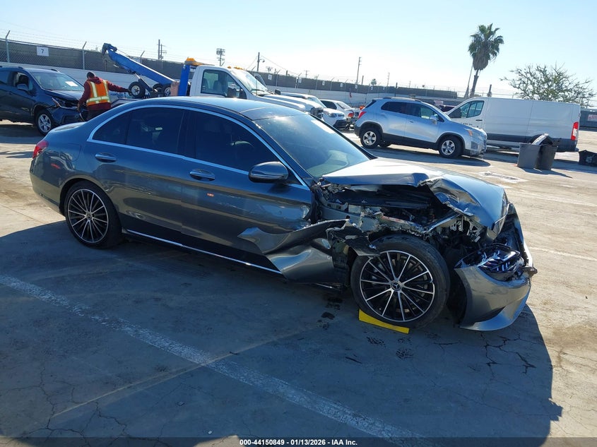 2020 Mercedes-Benz C 300
