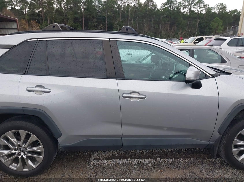 VIN 2T3C1RFV9KW014477 2019 TOYOTA RAV4 XLE PREMIUM