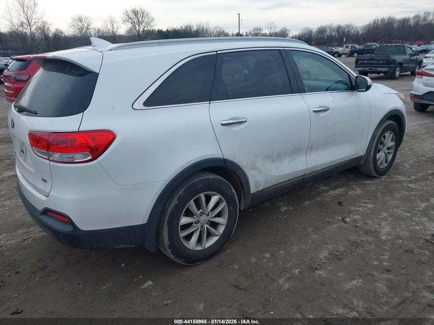 Vin: 5xypg4a35hg294947, lot: 44646897, kia sorento 2.4l lx 20174