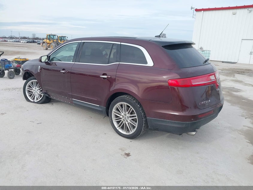 VIN 2LMHJ5AT7KBL01789 2019 LINCOLN MKT RESERVE