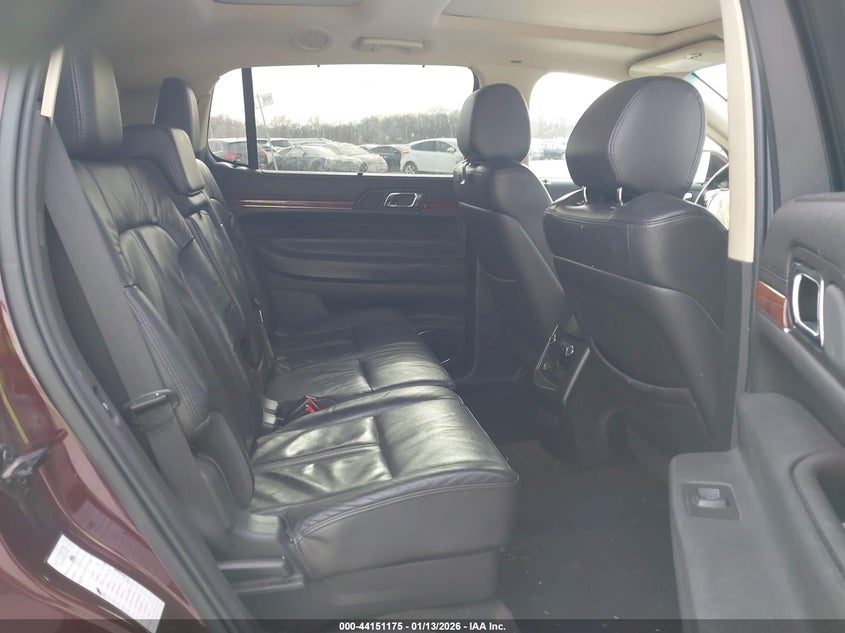 VIN 2LMHJ5AT7KBL01789 2019 LINCOLN MKT RESERVE
