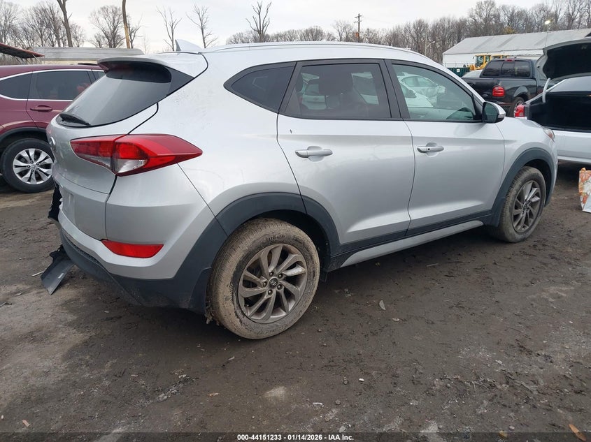 2018 Hyundai Tucson - view 4