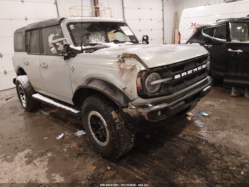 2023 Ford Bronco Outer Banks