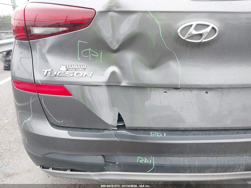 VIN KM8J33AL3MU304083 2021 HYUNDAI TUCSON SPORT