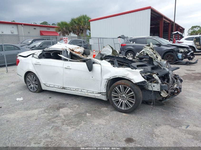 2016 KIA CADENZA