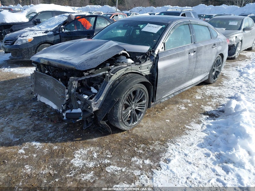 VIN 1HGCV2F35JA019197 2018 HONDA ACCORD SPORT 2.0T