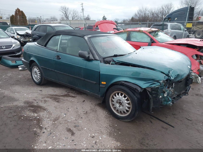 1995 Saab 900
