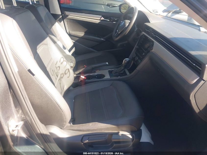 2021 Volkswagen Passat 2.0T Se