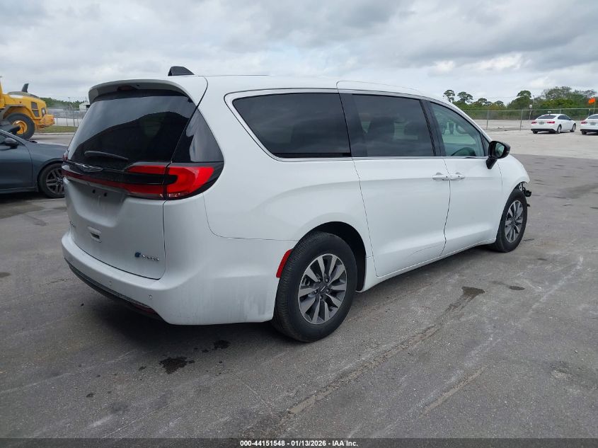 2024 Chrysler Pacifica - 2C4RC1S73RR153537